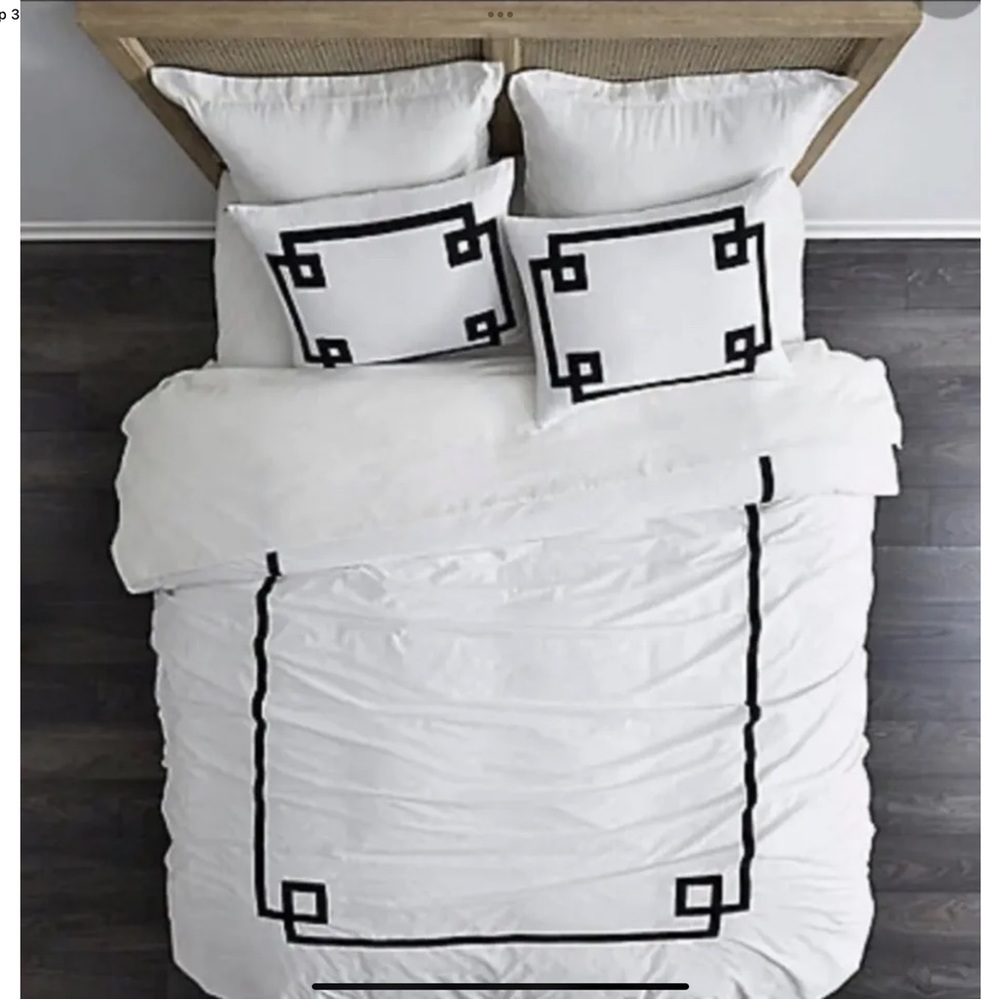 Villa by Noble Excellence Greek Key Full/Queen Duvet Cover With 2 King Shams